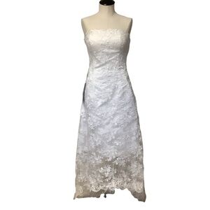 IZIDRESS NWT Strapless White Lace Wedding‎ Gown - Size S